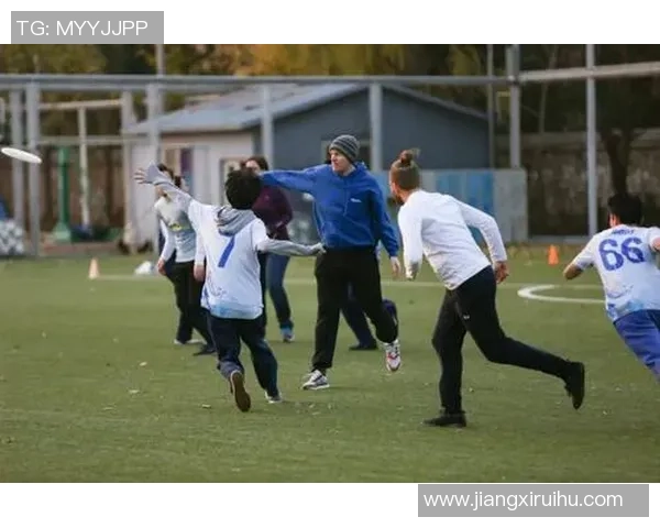 重庆飞盘队防守策略揭秘：如何在比赛中掌控节奏与空间